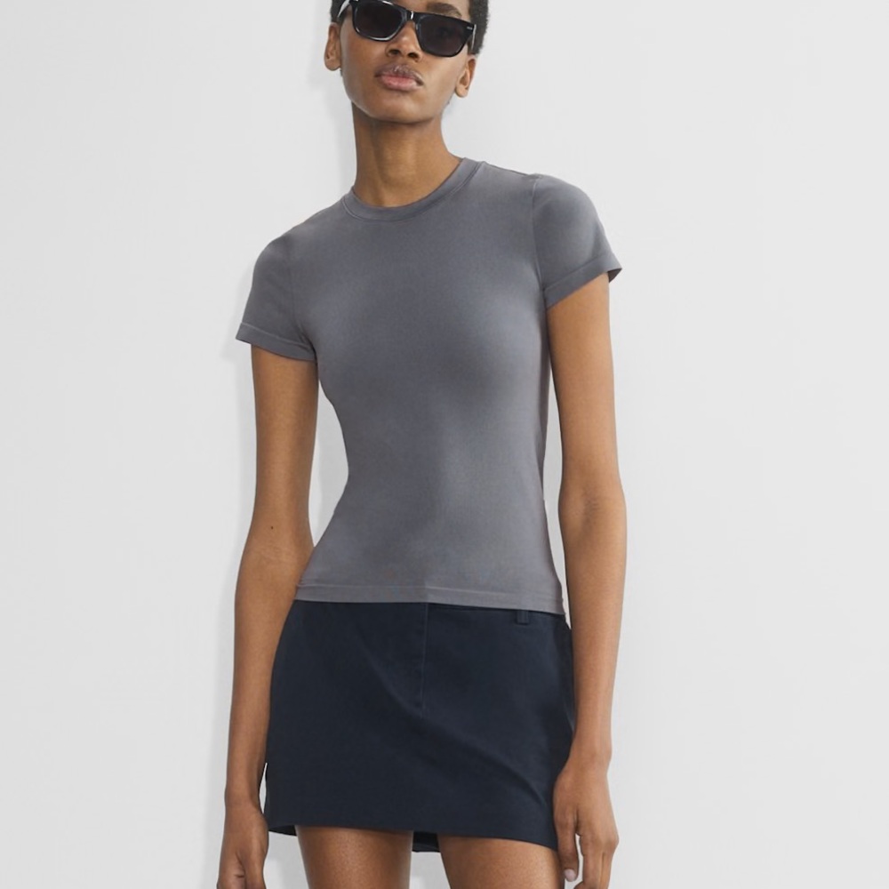 ARITZIA Smooth Seamless Willow T-shirt